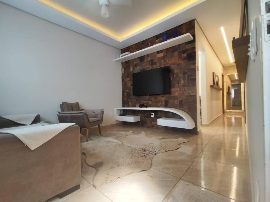 Casa Para Descanso E Tranquilidade Uberaba Bagian luar foto